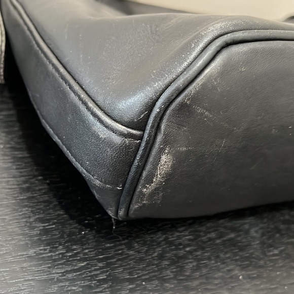 Vintage Black Leather Coach Flap Crossbody Bag - USA 4907 - Picture 15 of 16